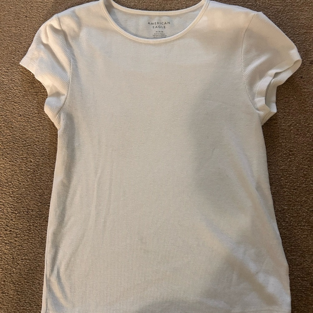 White tee